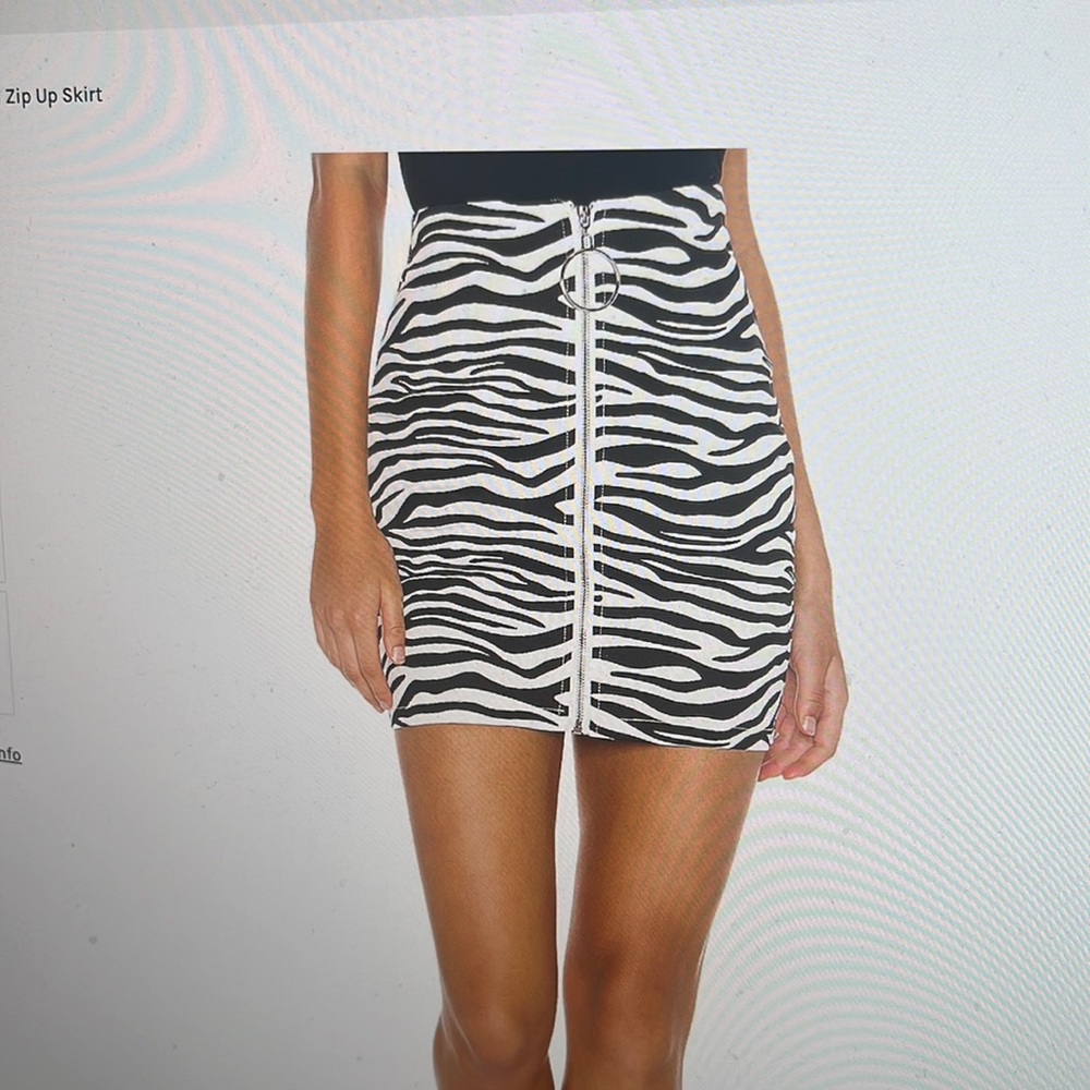 Superdown tabi zip up o-ring skirt zebra print small